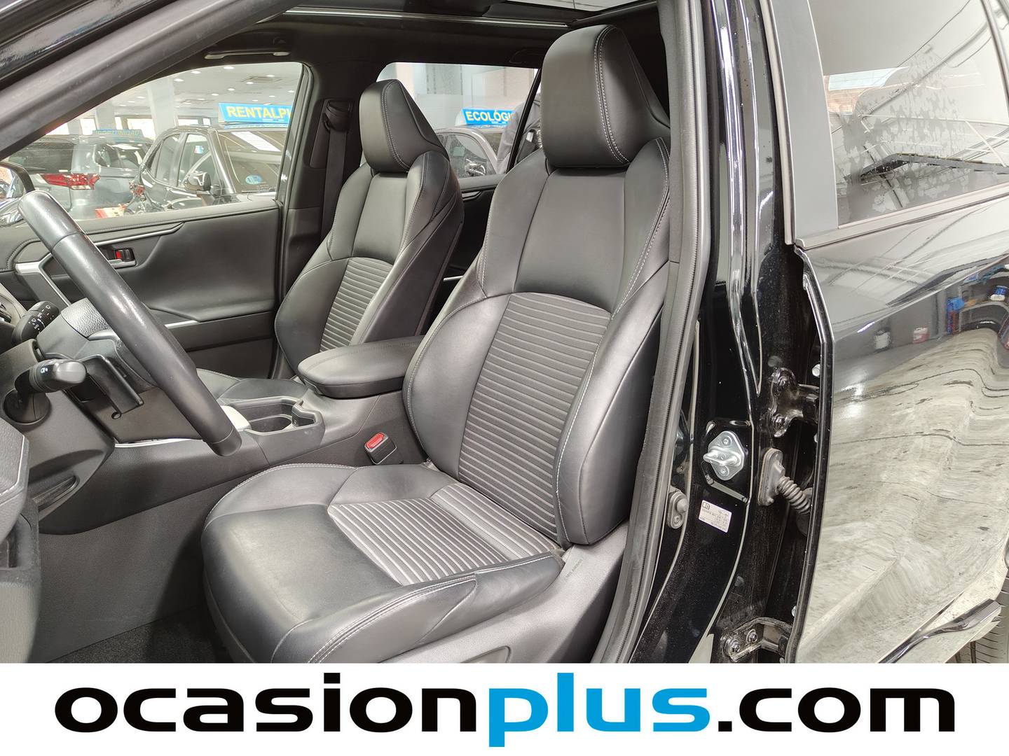 Foto asientos delanteros Toyota Rav4 Toyota Rav4 2.5l hybrid Luxury (218 CV)