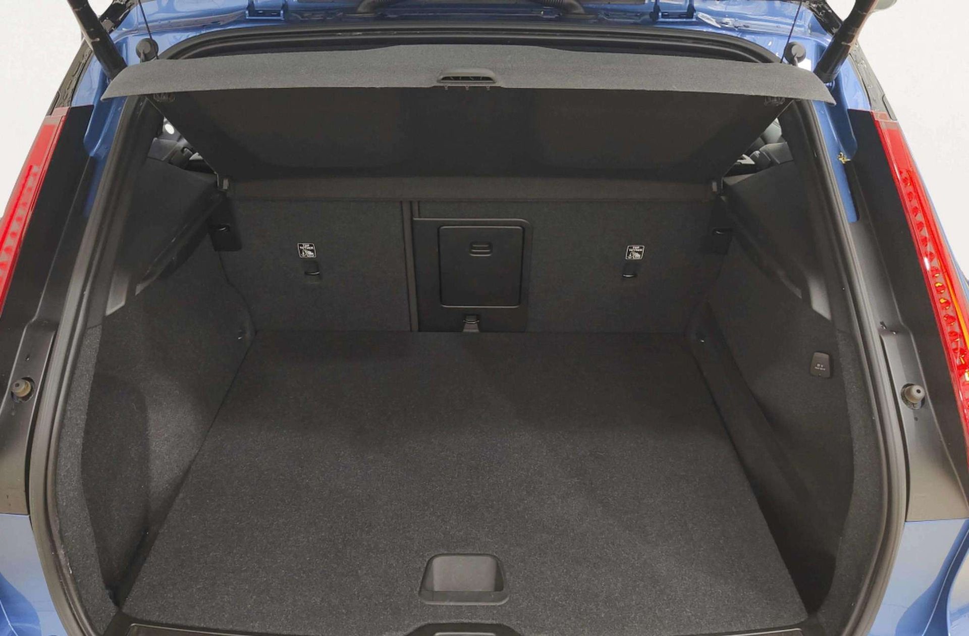 Volvo XC40 T4 R-Design - foto 17