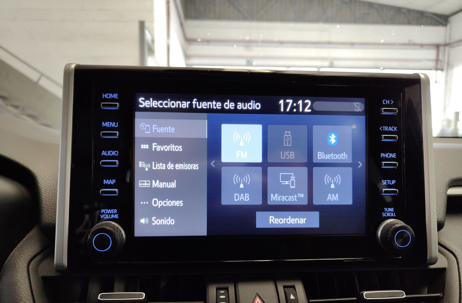 Toyota RAV4 2.5l hybrid Style - foto 28