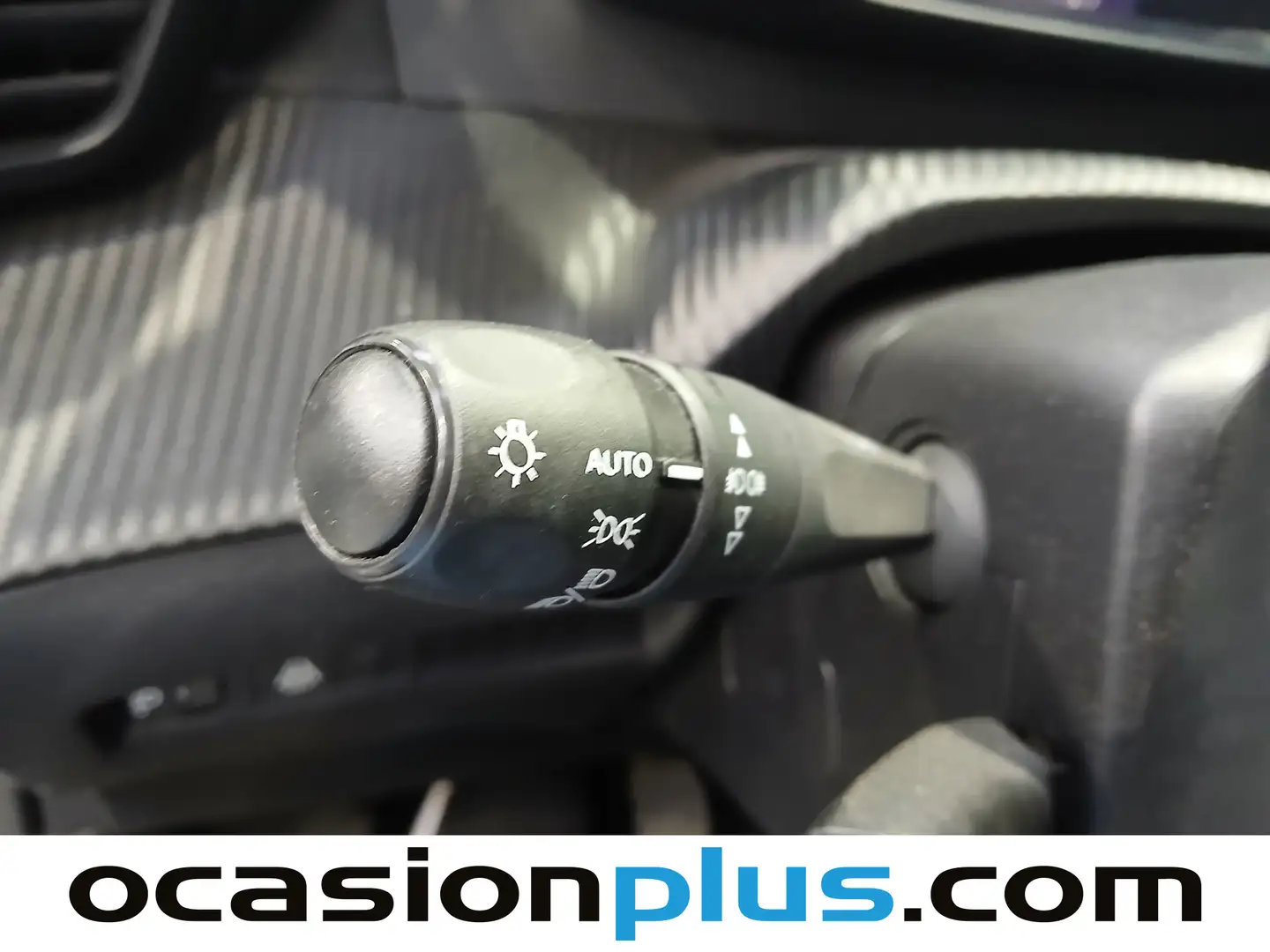 Foto Peugeot 2008 Peugeot 2008 PureTech 130 S&S Allure (130 CV)