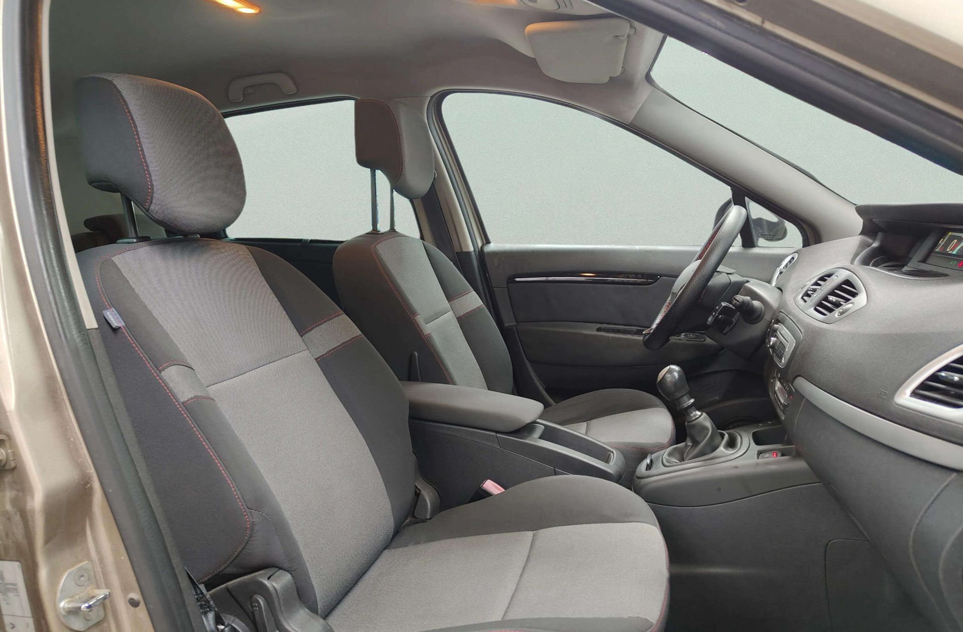 Renault Scénic dCi 95 Selection - foto 14