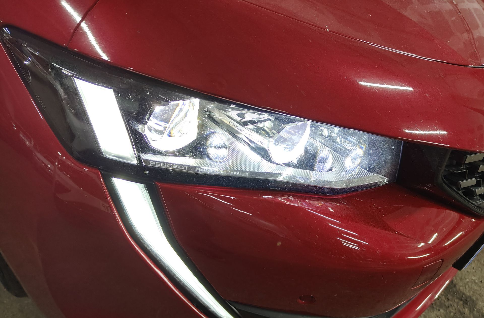 Peugeot 508 BlueHDi 180 First Edition EAT8 - foto 19