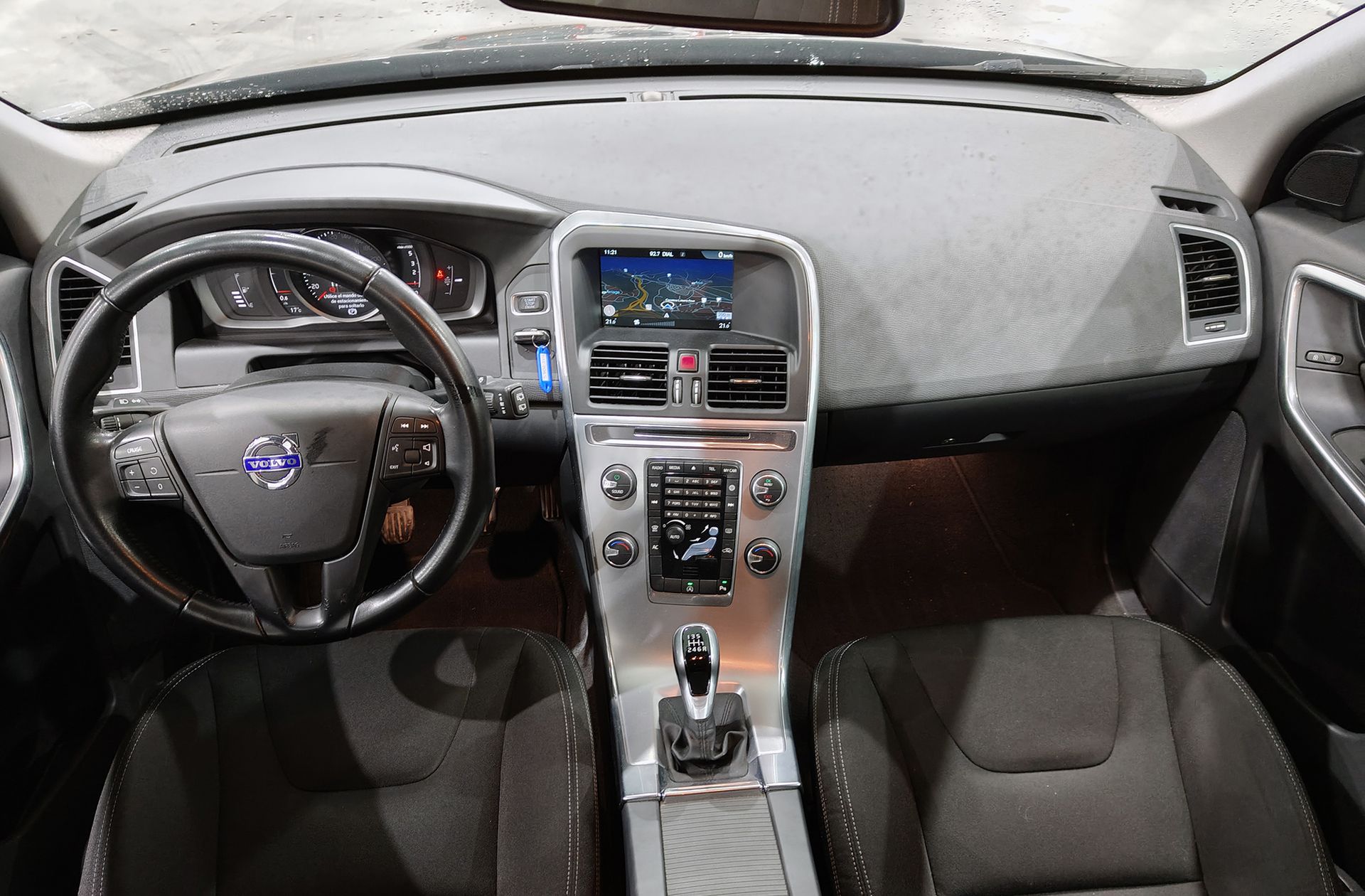 Volvo XC60 D3 Kinetic - foto 6