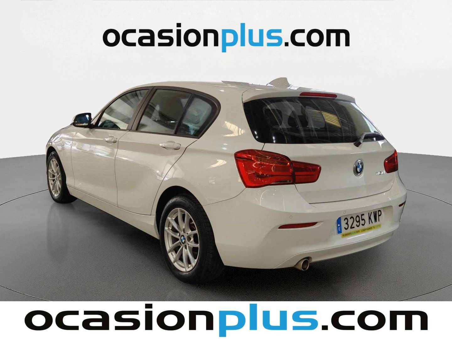Foto trasera BMW Serie 1 BMW Serie 1 116d (116 CV) izquierda