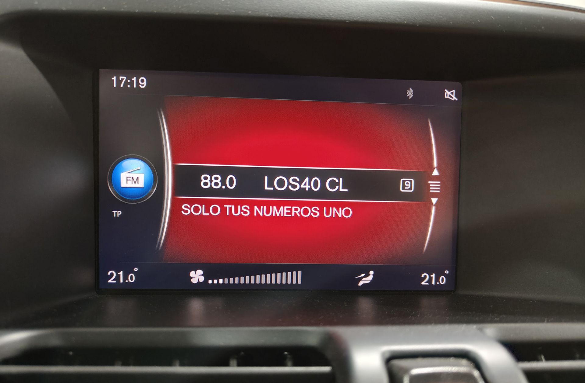Volvo XC60 D3 Kinetic - foto 29