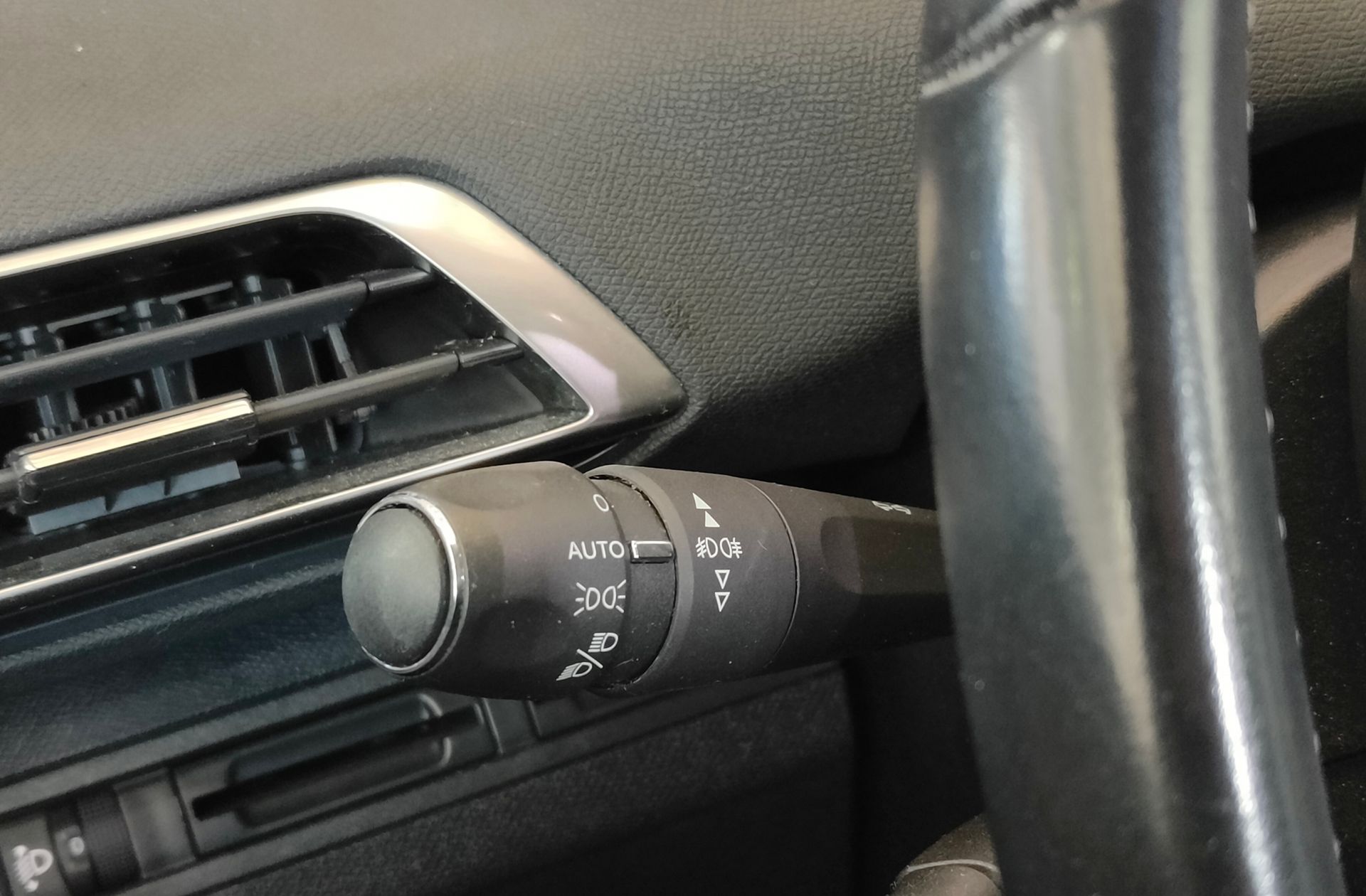 Peugeot 5008 PureTech 130 Allure 7 plazas - foto 25