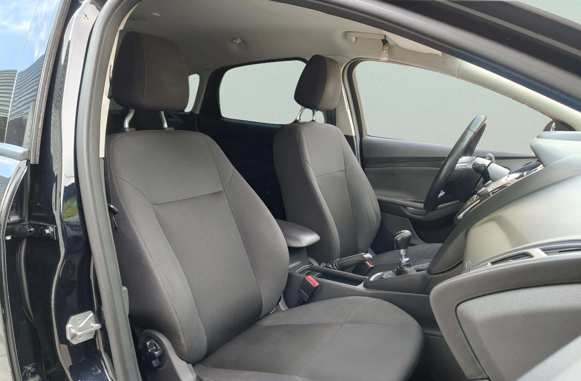 Ford Focus 1.5 TDCi Trend+ - foto 14
