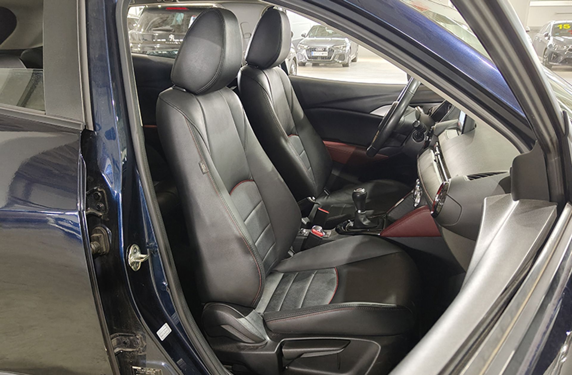 Mazda CX-3 1.5 DE Skyactiv Luxury 2WD - foto 19