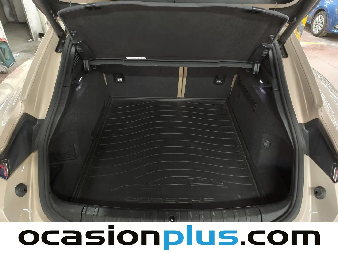 Foto Porsche Taycan Porsche Taycan 4 Cross Turismo (476 CV)