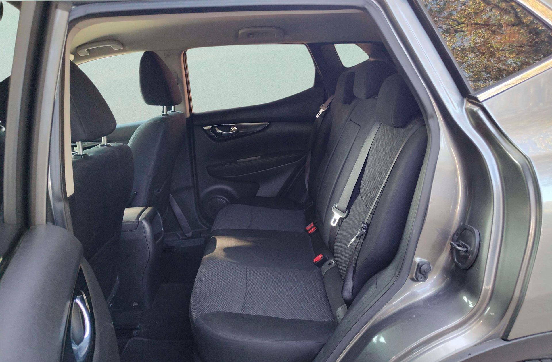 Nissan Qashqai DIG-T 115 Acenta 4x2 - foto 9