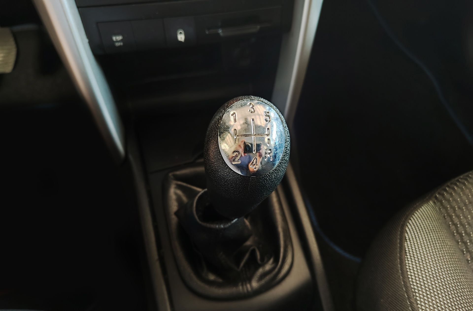 Peugeot 207 1.4 HDi Active FAP - foto 5