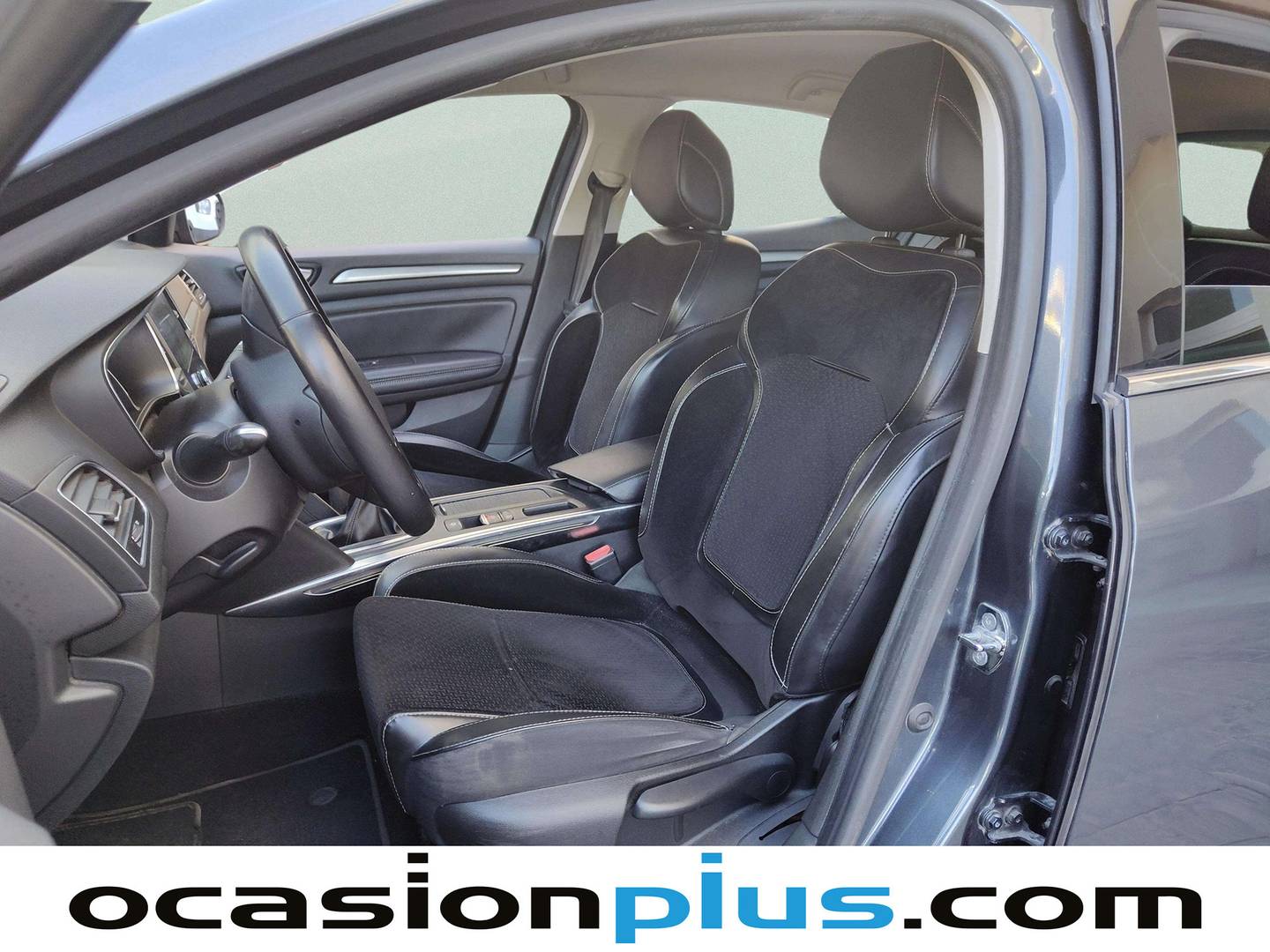Foto asientos delanteros Renault Mégane Renault Megane Zen Energy TCe (130 CV)