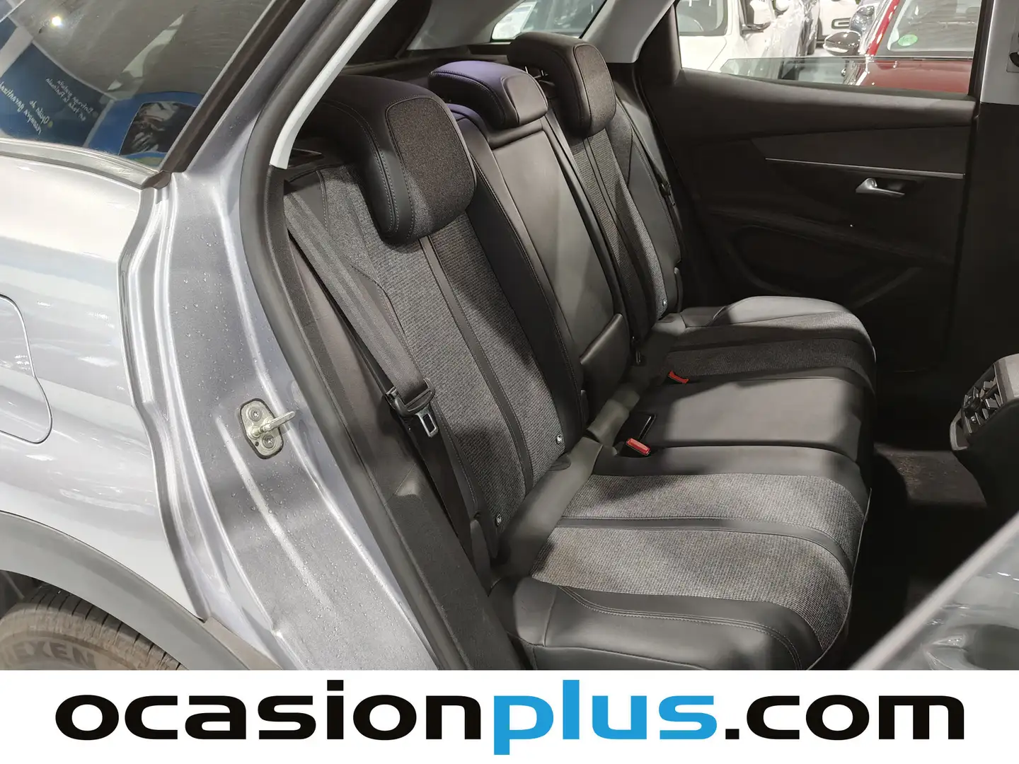 Foto Peugeot 3008 Peugeot 3008 PureTech 130 Allure EAT8 (130 CV)