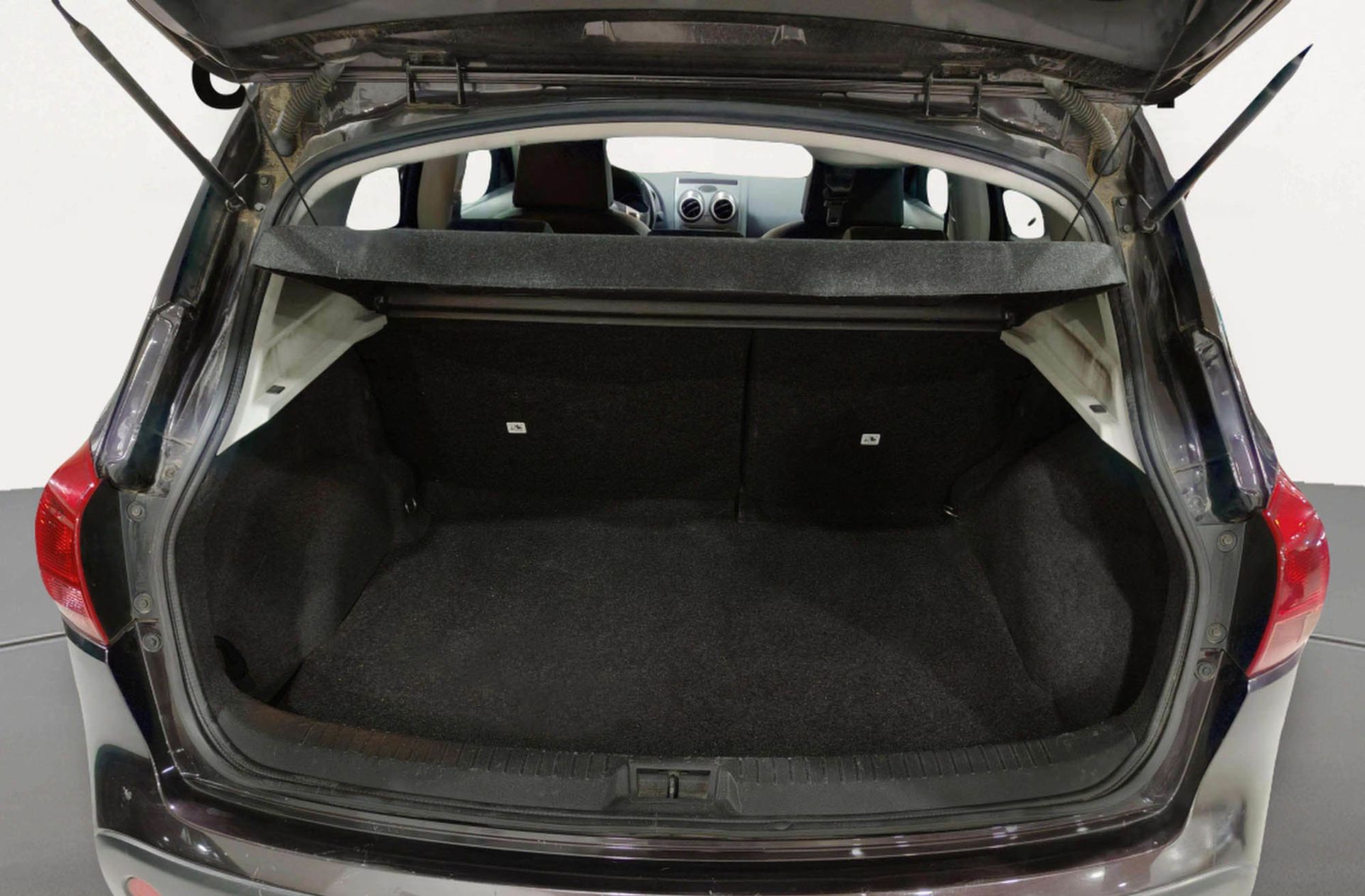 Nissan Qashqai 2.0 Tekna Premium 4x4 - foto 16