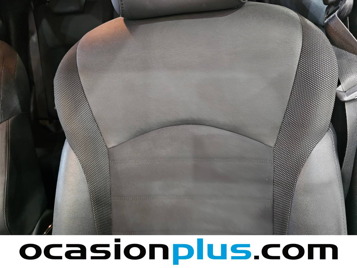 Extras y acabados del Nissan JUKE Nissan Juke DIG-T N-Connecta 4x2 (115 CV)