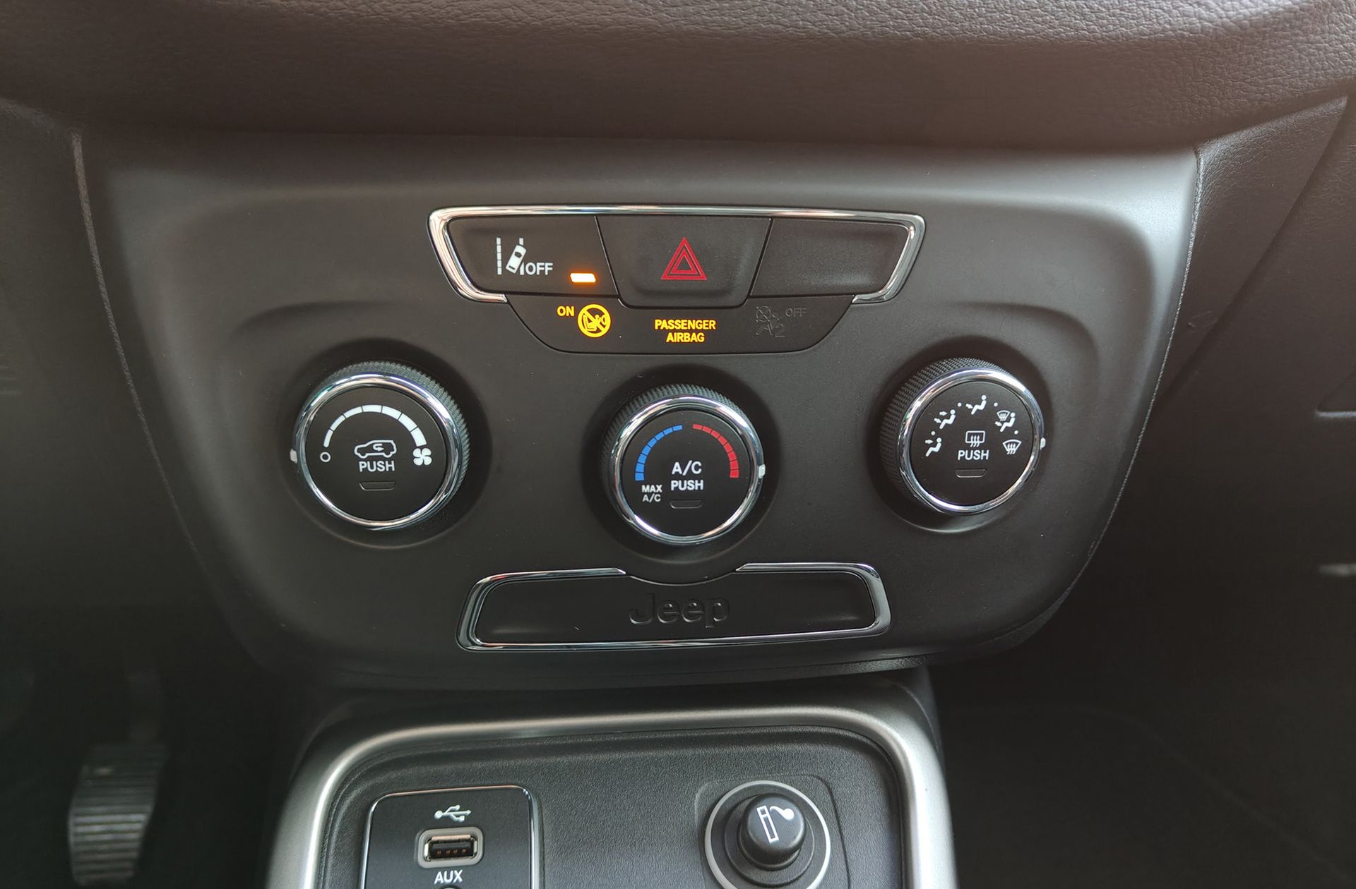 Jeep Compass 1.6 MultiJet Sport 4x2 - foto 27