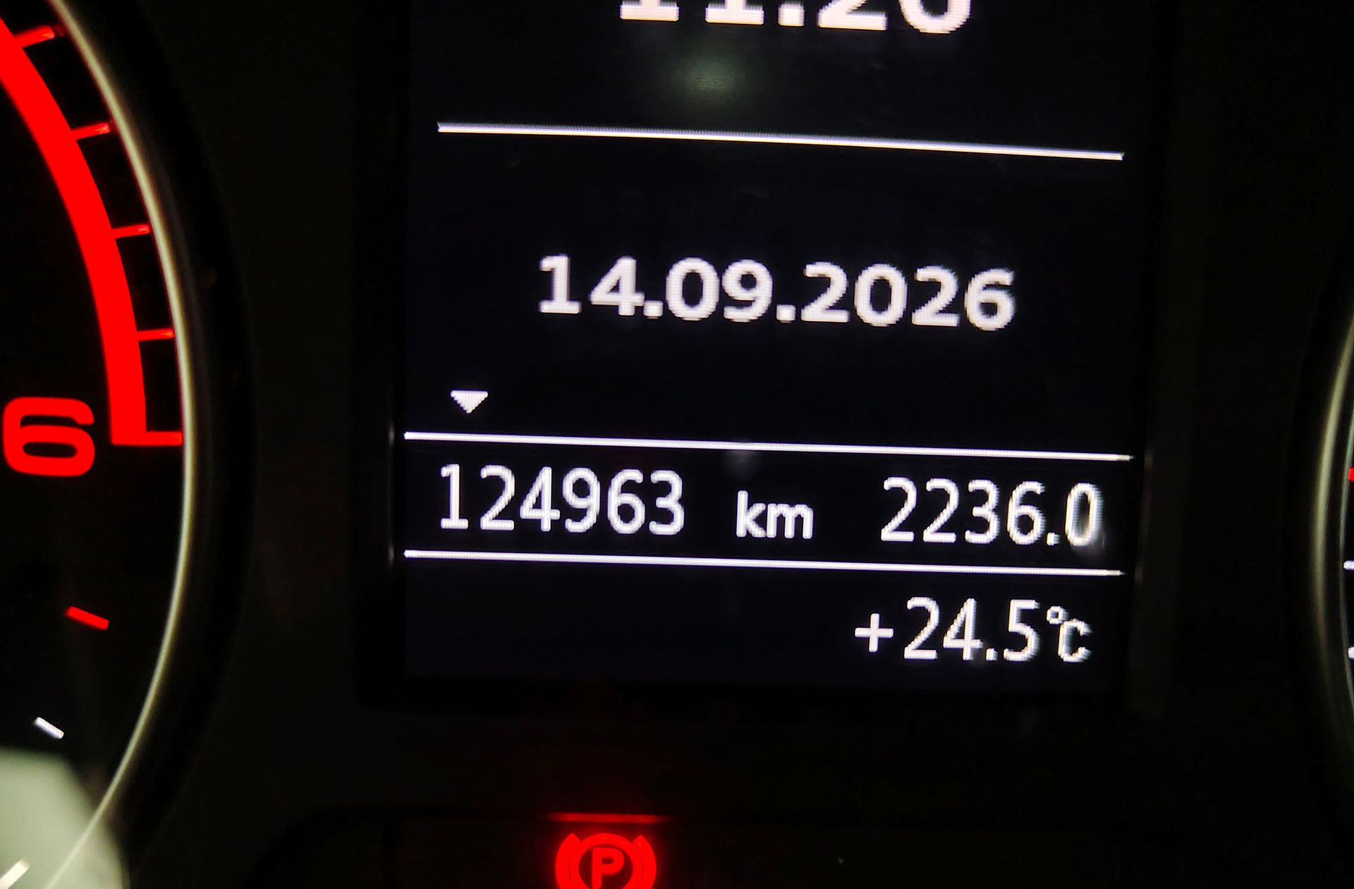 Audi A3 1.6 TDI Attraction edition - foto 9