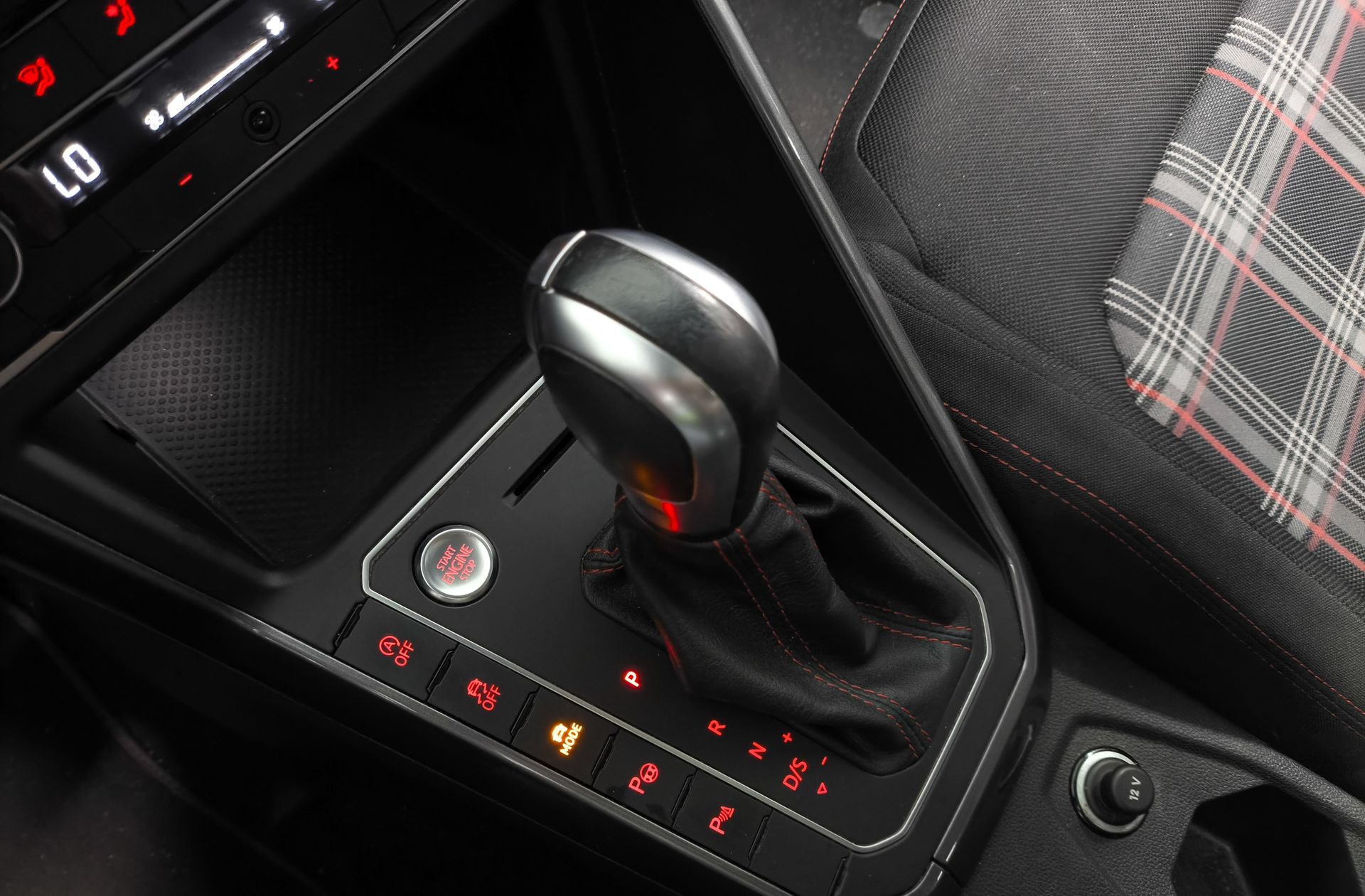 Volkswagen Polo GTI 2.0 TSI DSG - foto 5