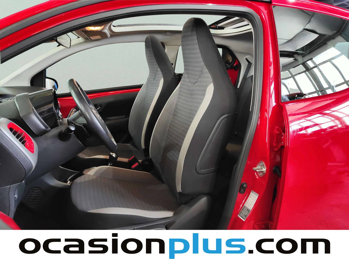 Foto asientos delanteros Toyota Aygo Toyota Aygo 70 x-style (72 CV)