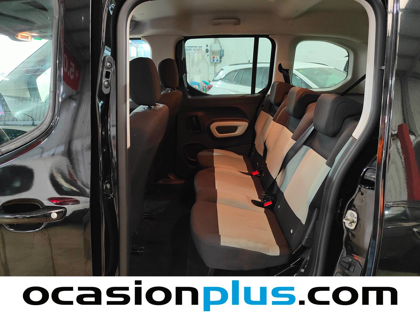 Foto Citroën Berlingo Citroen Berlingo Combi BlueHDi 100 S&S Talla M 100 Años (102 CV)