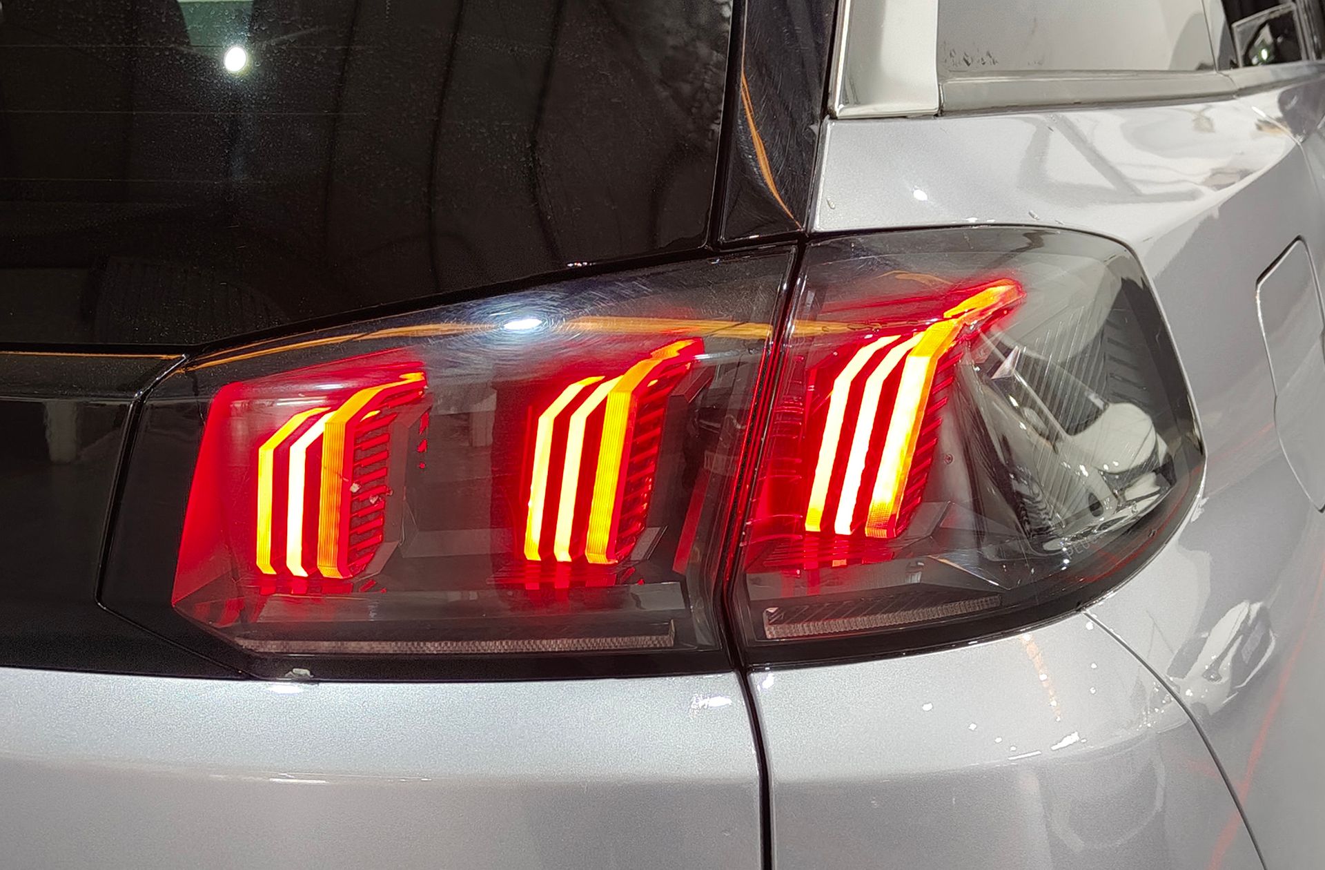 Peugeot 5008 1.2 Allure Pack eDCS6 7 plazas - foto 18