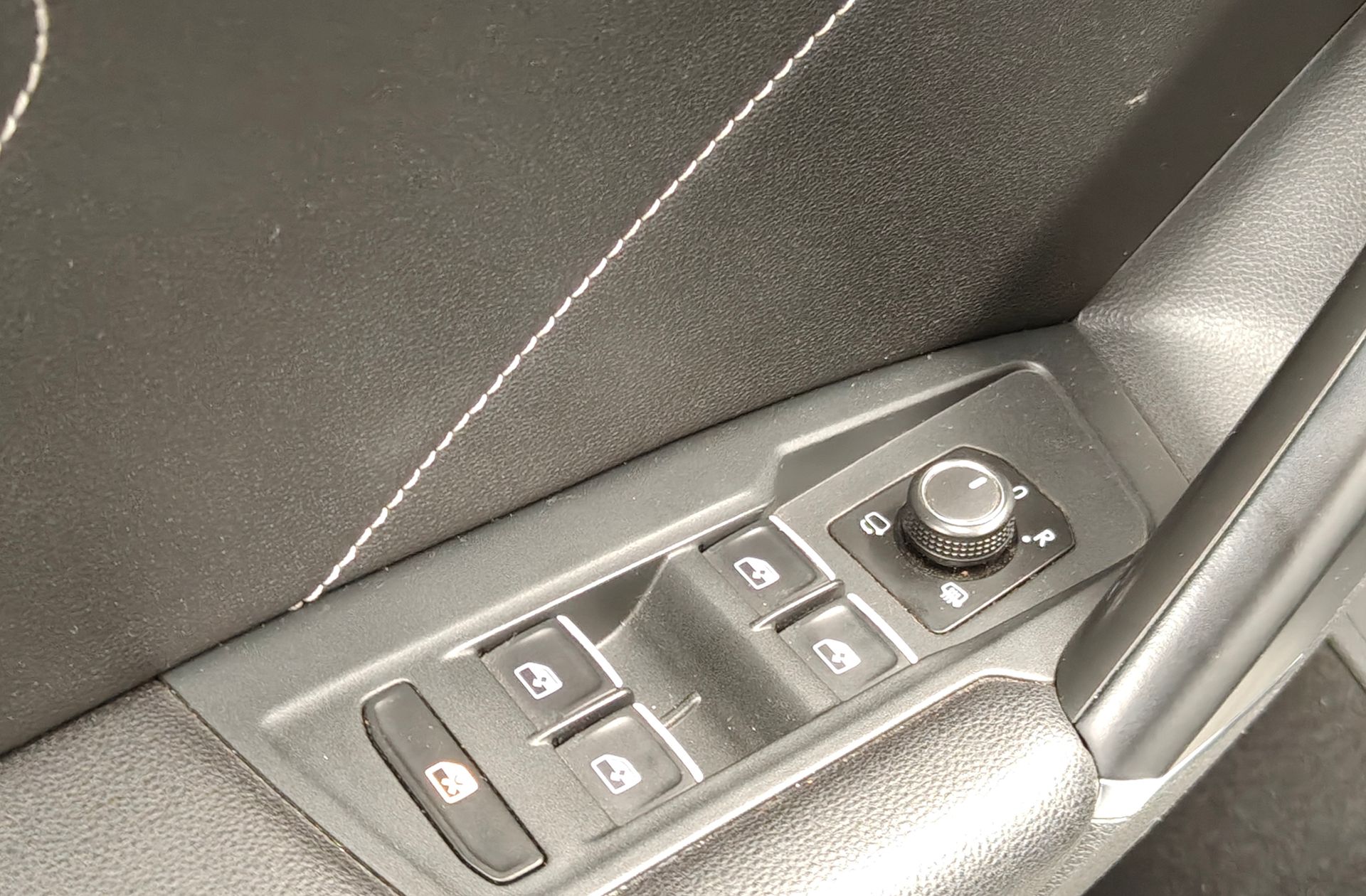 Volkswagen Tiguan Sport 2.0 TDI DSG - foto 45