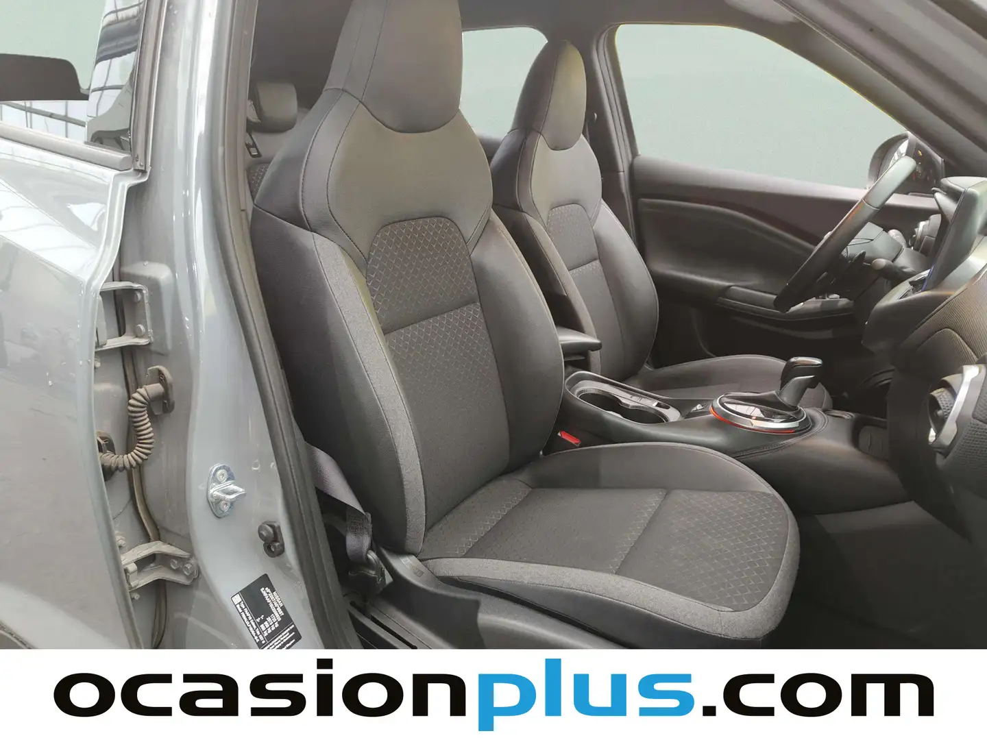 Foto Nissan JUKE Nissan Juke DIG-T N-Connecta 4x2 DCT (114 CV)