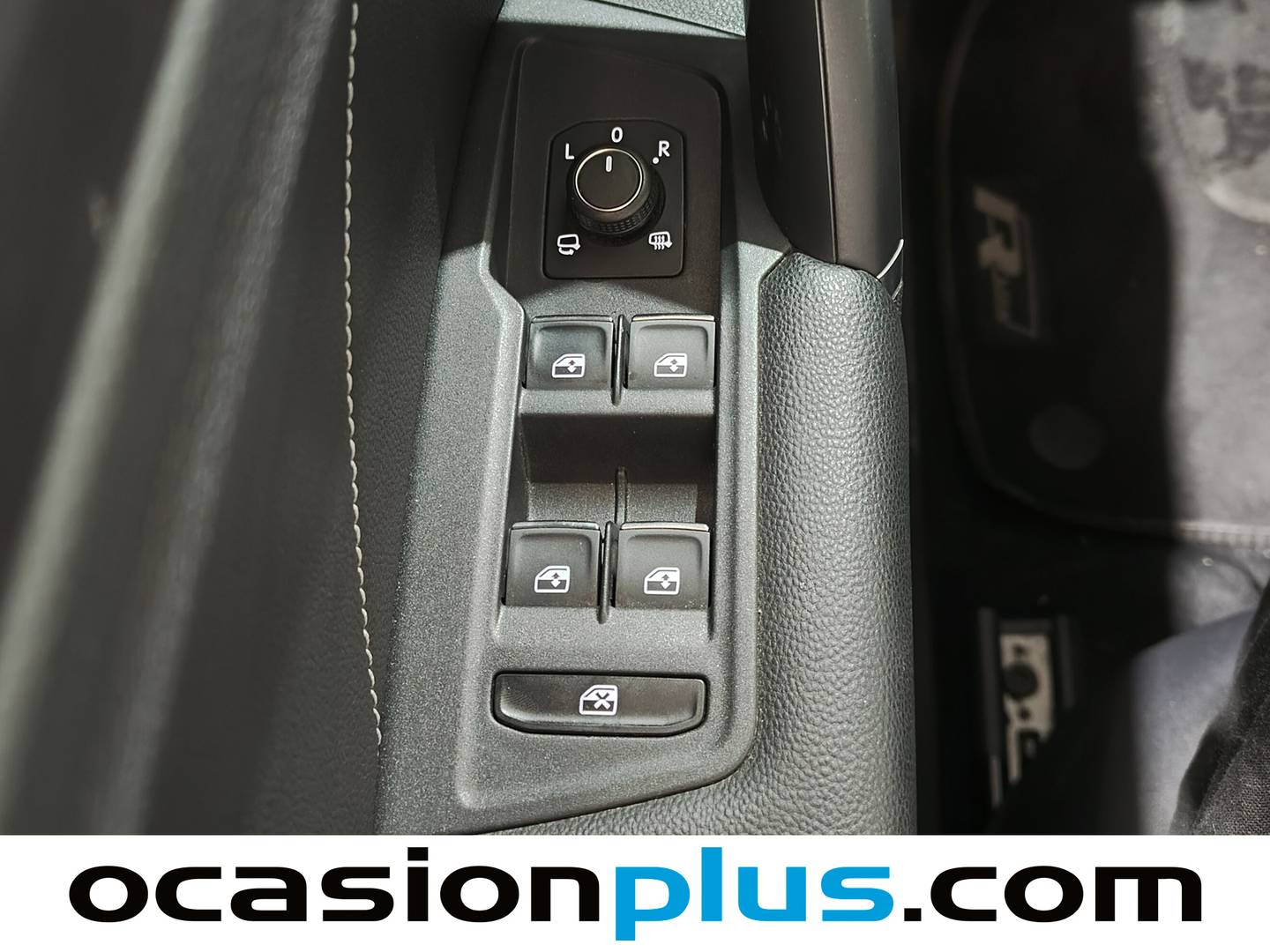 Volkswagen Tiguan Volkswagen Tiguan Sport 1.4 ACT TSI (150 CV) DSG Paquete R-Line de ocasión