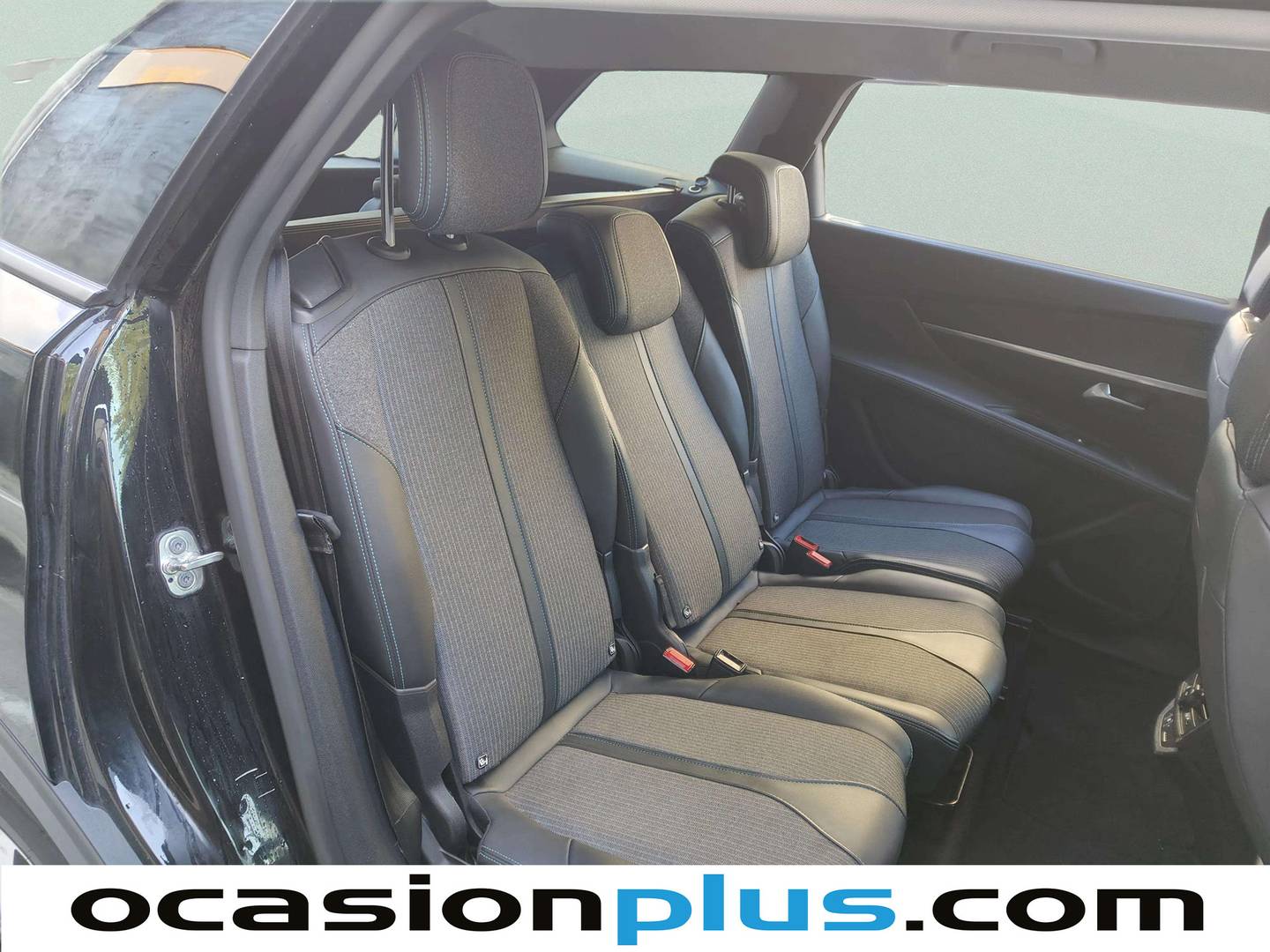 Foto Peugeot 5008 Peugeot 5008 PureTech 130 S&S Allure EAT8 (130 CV) 7 Plazas