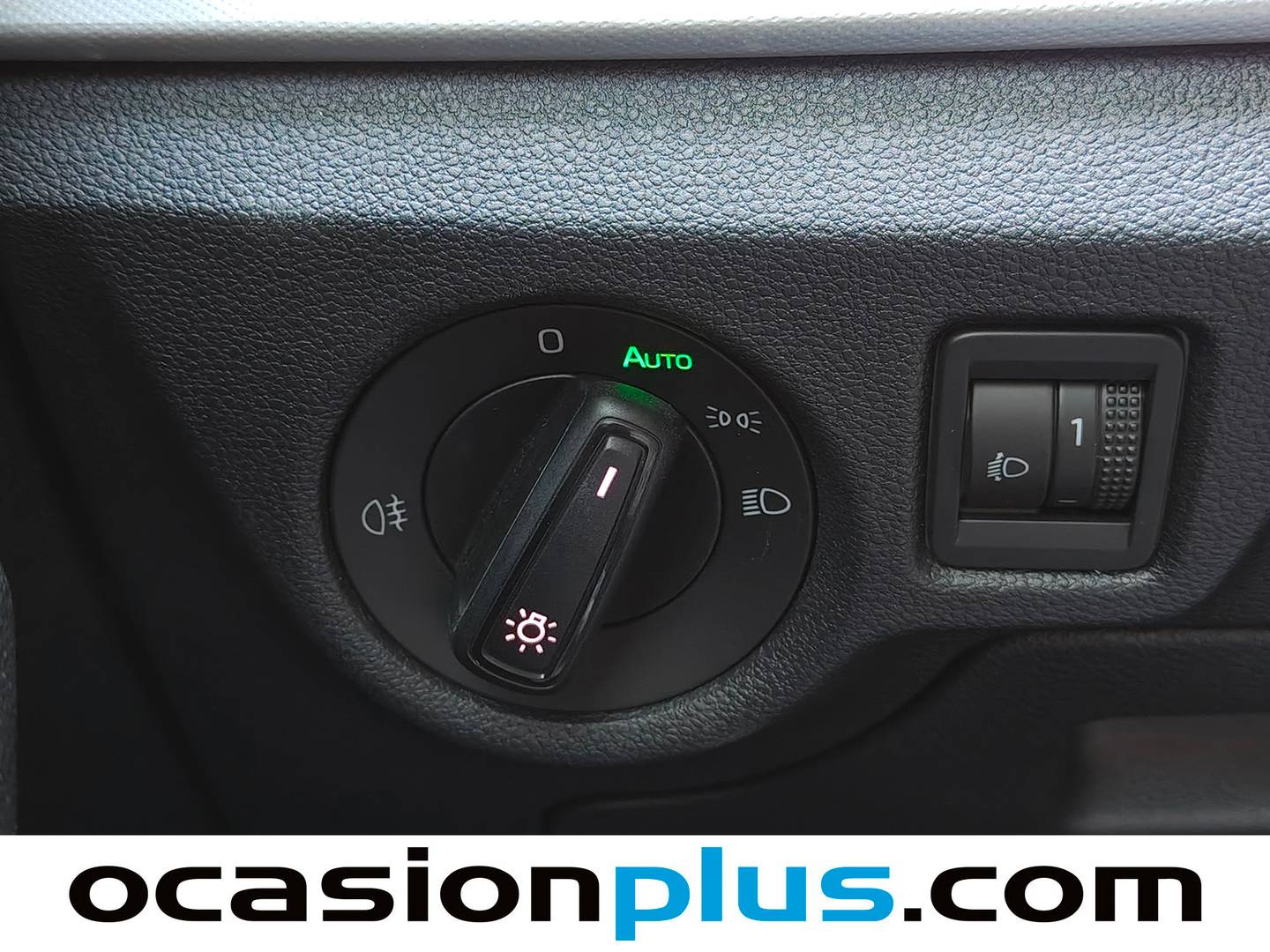 Skoda Kamiq Skoda Kamiq 1.0 TSI Emotion (110 CV) de ocasión