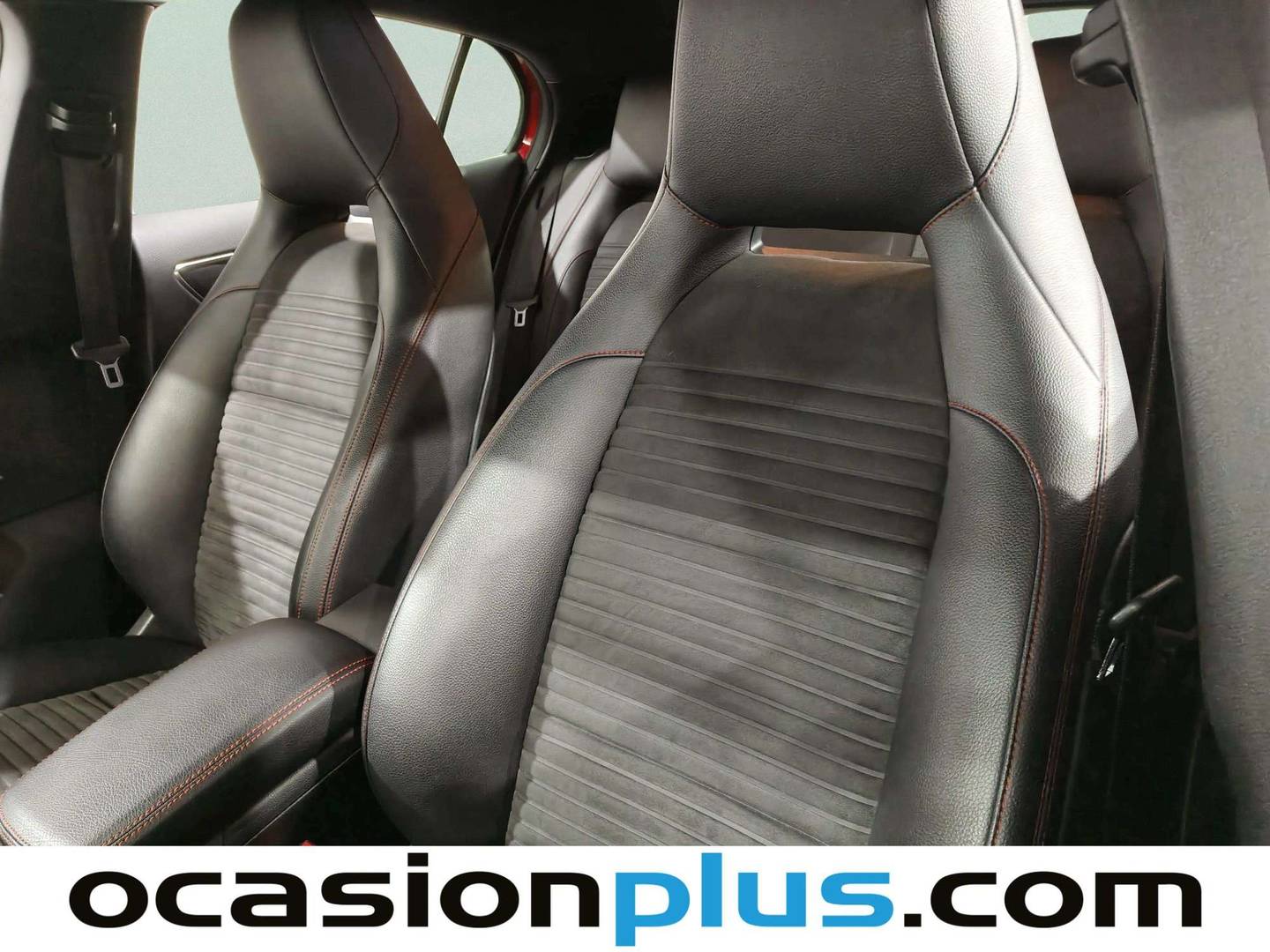 Foto Mercedes GLA Mercedes-Benz GLA 200 d Urban (136 CV) Pack AMG