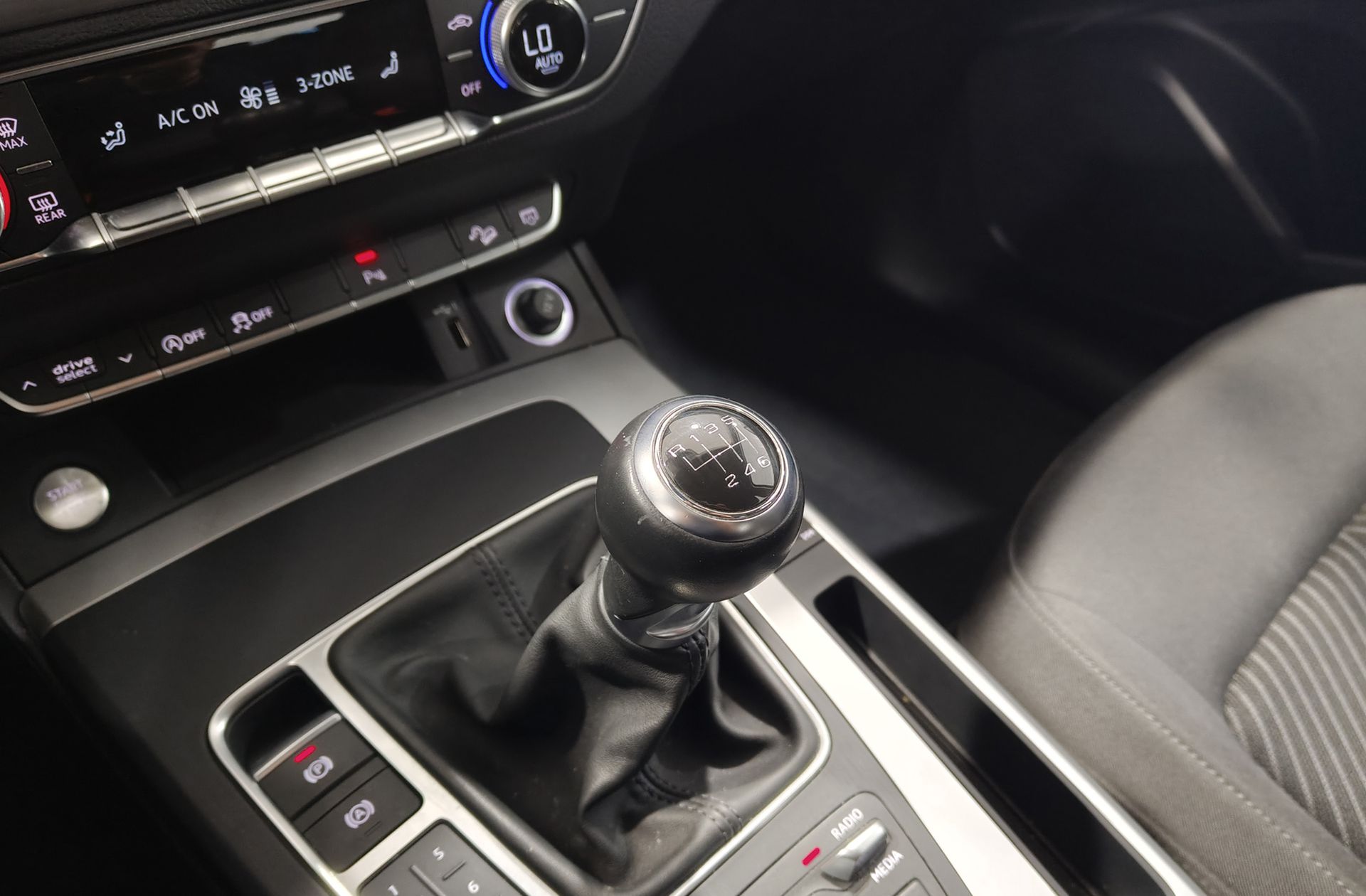 Audi Q5 Advanced 2.0 TDI - foto 5
