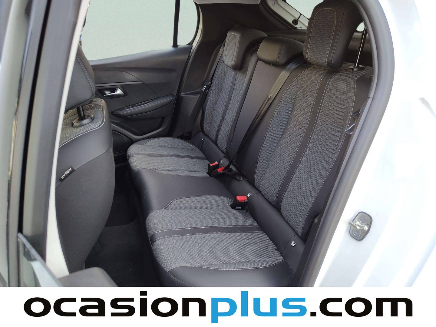 Foto Peugeot 208 Peugeot 208 Allure Hybrid eDCS6 (100 CV)