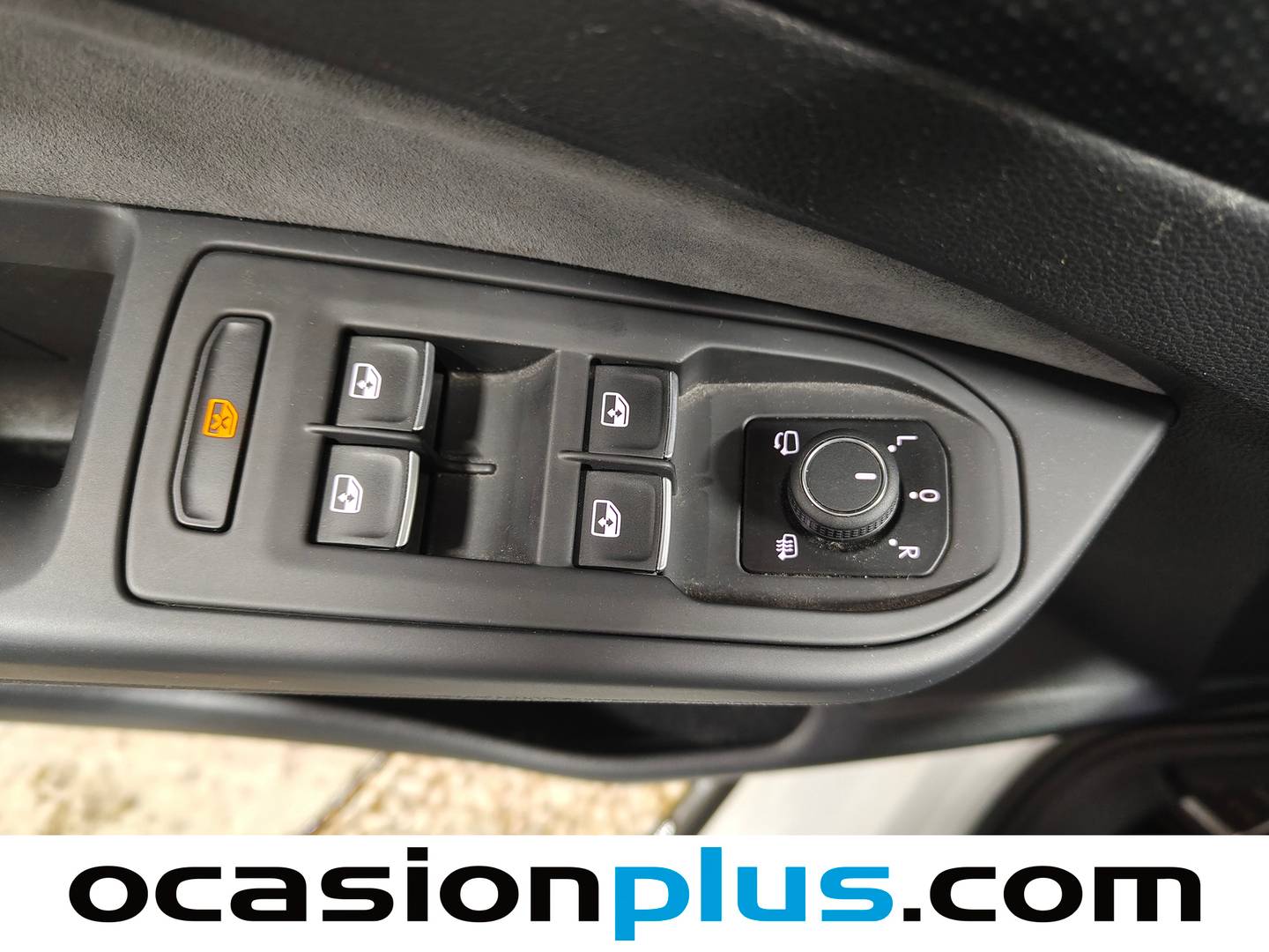 Volkswagen Golf Volkswagen Golf R-Line 1.5 eTSI (150 CV) DSG seminuevo