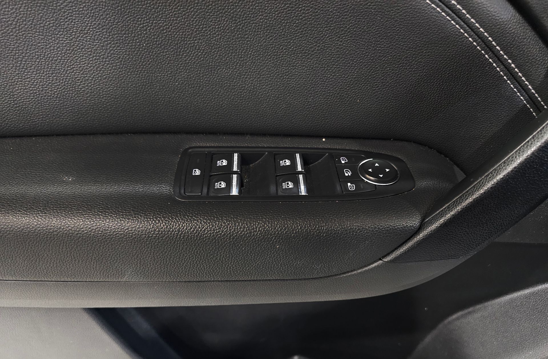 Renault Captur Techno TCe - foto 36