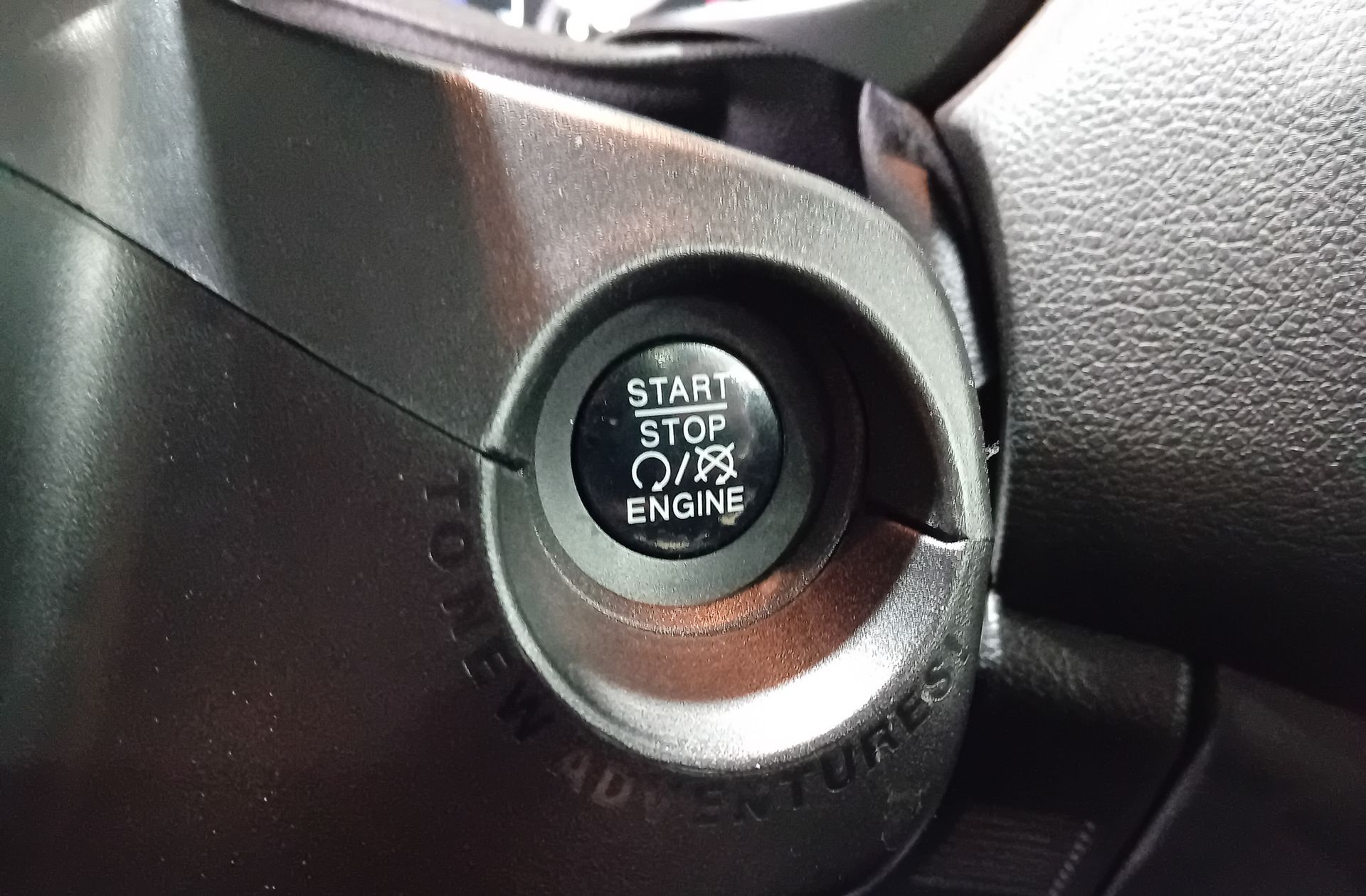 Jeep Renegade 1.6 MultiJet Night Eagle II 4x2 - foto 26