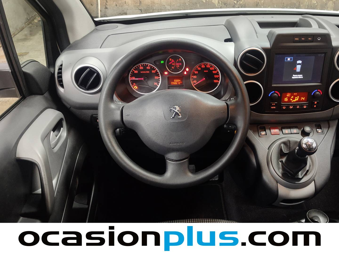 Peugeot Partner Peugeot Partner Tepee Combi 1.2 PureTech Outdoor (110 CV) manual