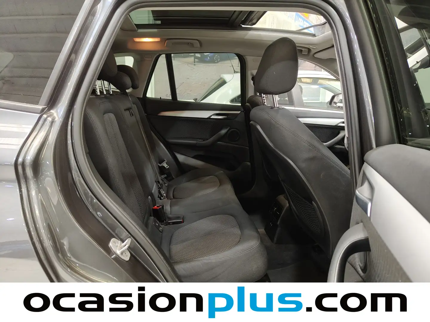 Foto BMW X1 BMW X1 sDrive18i (140 CV)