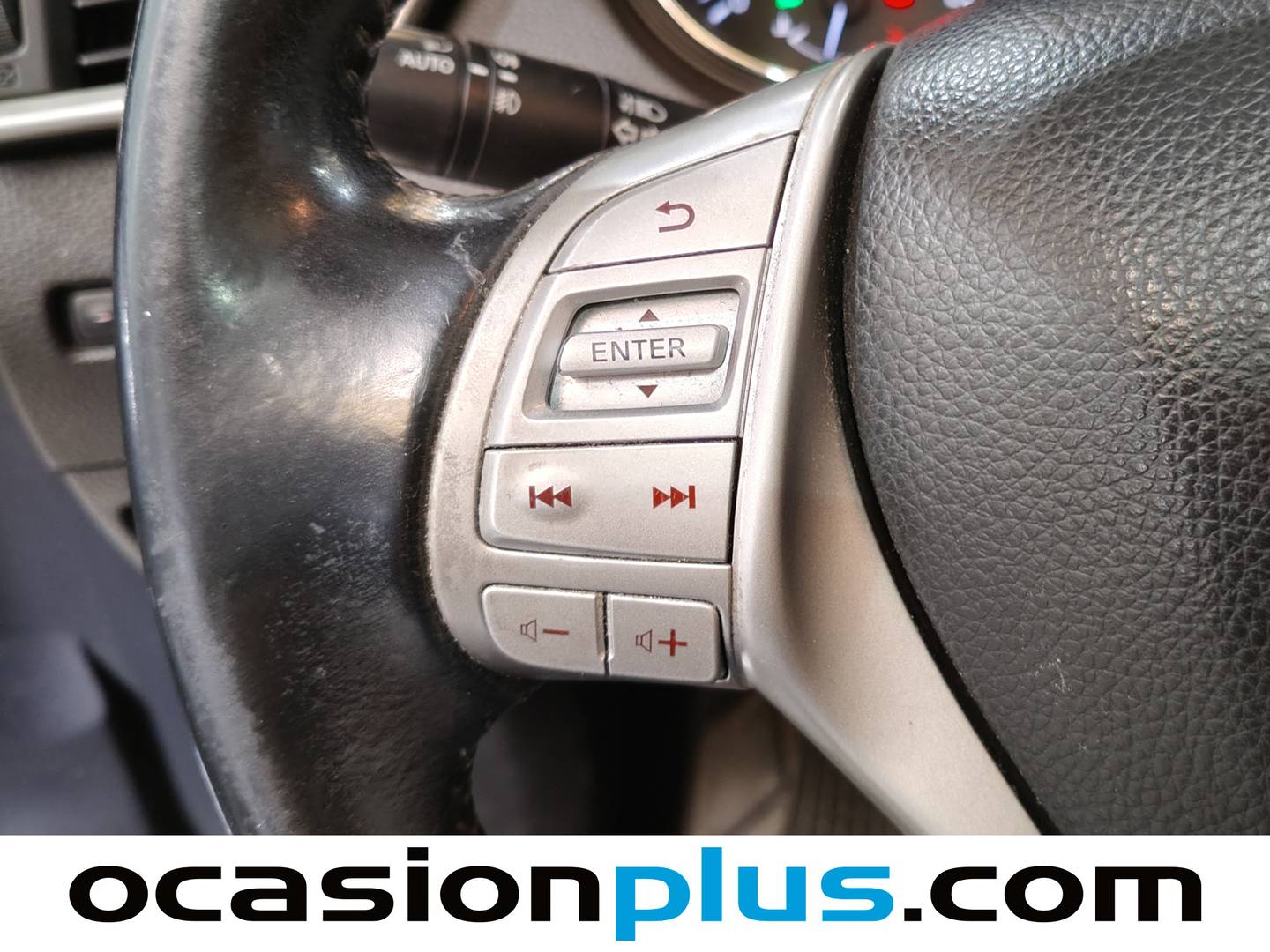 Nissan QASHQAI Nissan Qashqai DIG-T 115 Tekna 4x2 Xtronic (115 CV) seminuevo