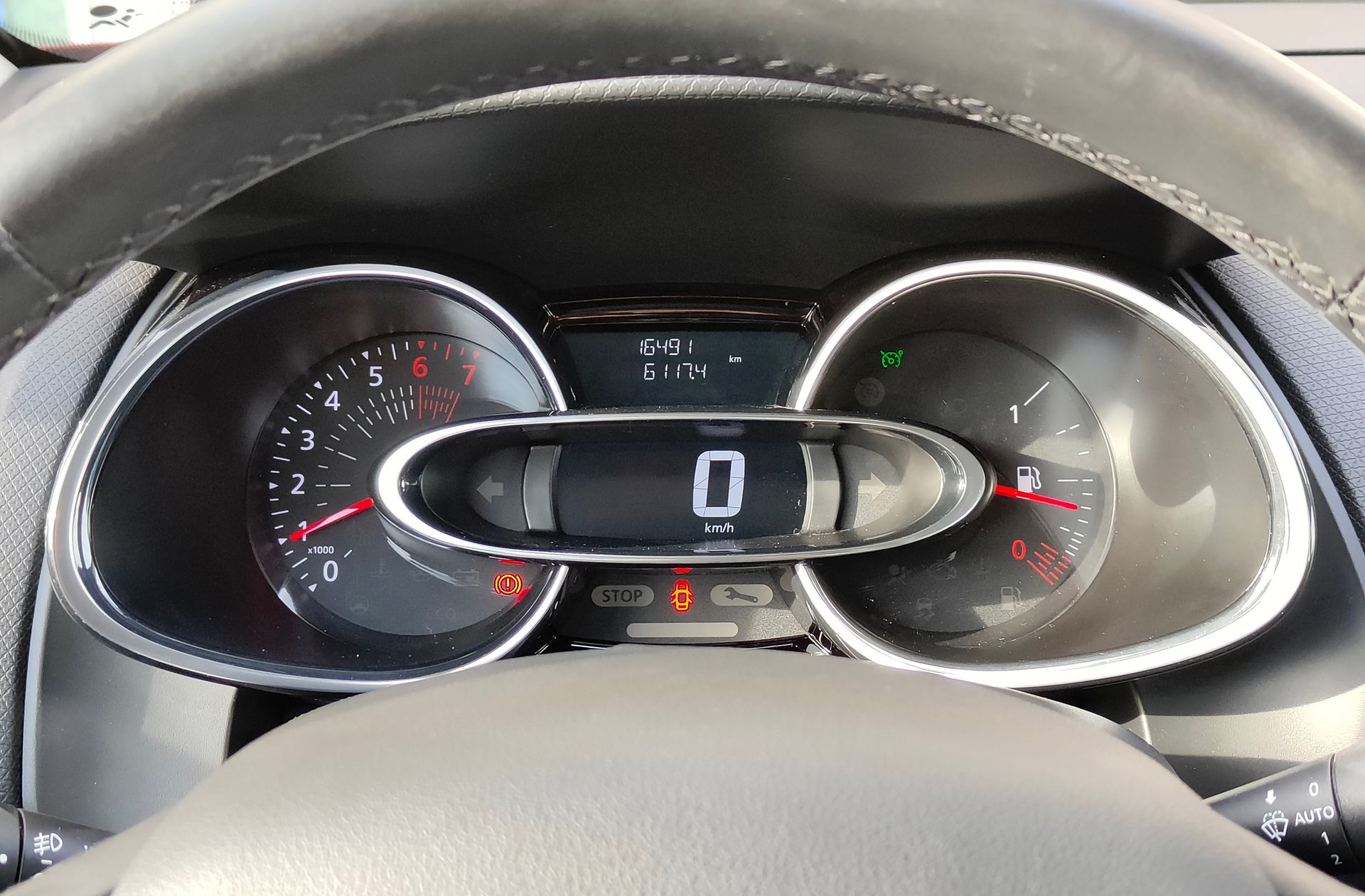 Renault Clio Zen TCe - foto 26