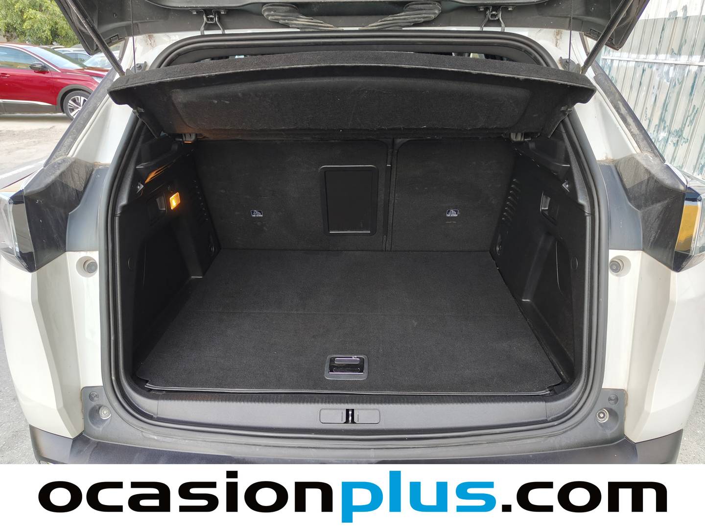 Foto Peugeot 3008 Hybrid Peugeot 3008 Hybrid 300 Allure Pack e-EAT8 (300 CV)