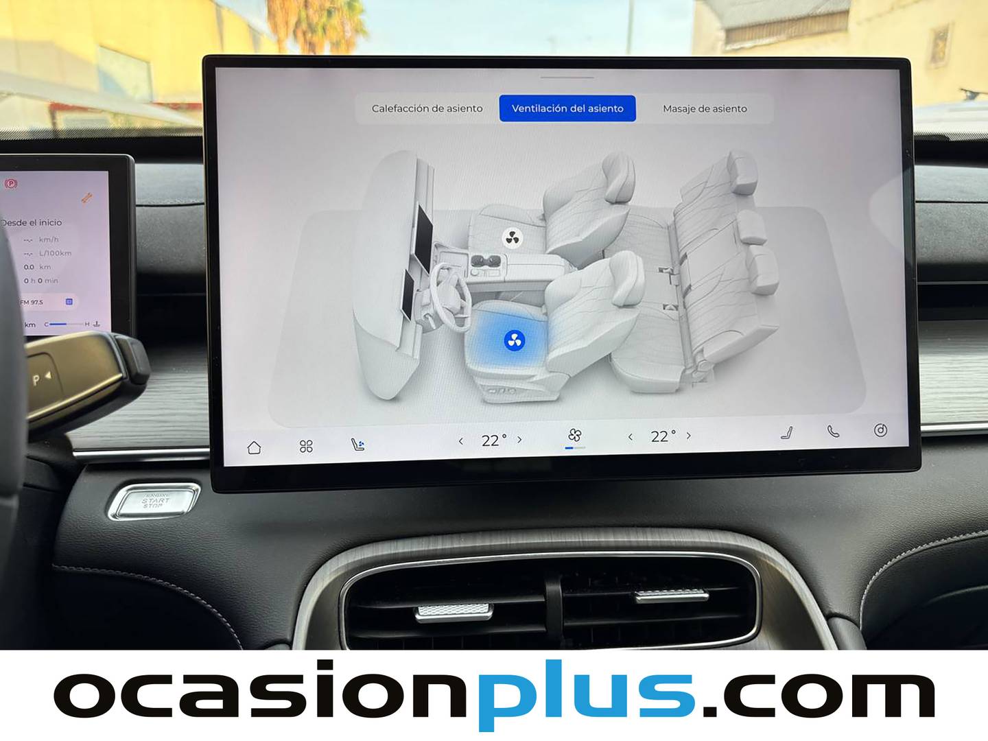 Equipamiento del EBRO S800 EBRO S800 1.6 TGDI Luxury DCT (147 CV) 7 Plazas