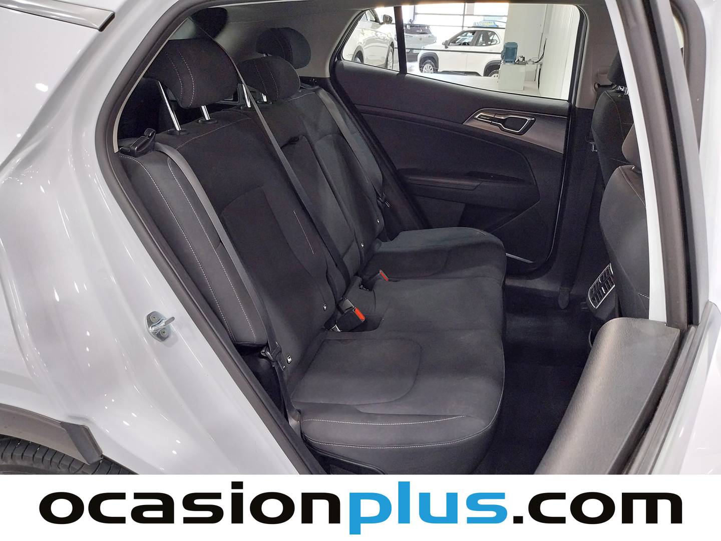 Foto KIA Sportage Kia Sportage 1.6 CRDi MHEV Business 4x2 (136 CV)