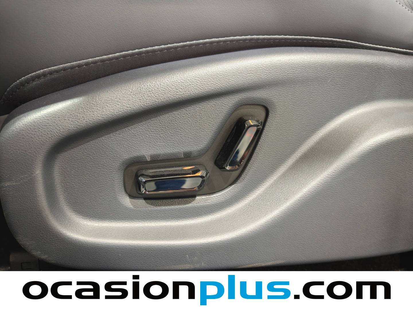 Extras y acabados del Geely Starray EM-i Geely Starray EM-i 1.5 PHEV PRO (262 CV)