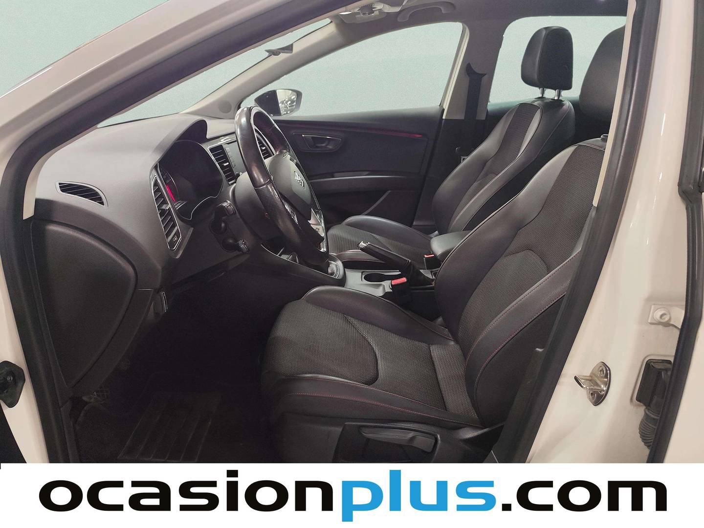 Foto asientos delanteros Seat León Seat León ST 2.0 TDI S&S FR (150 CV)
