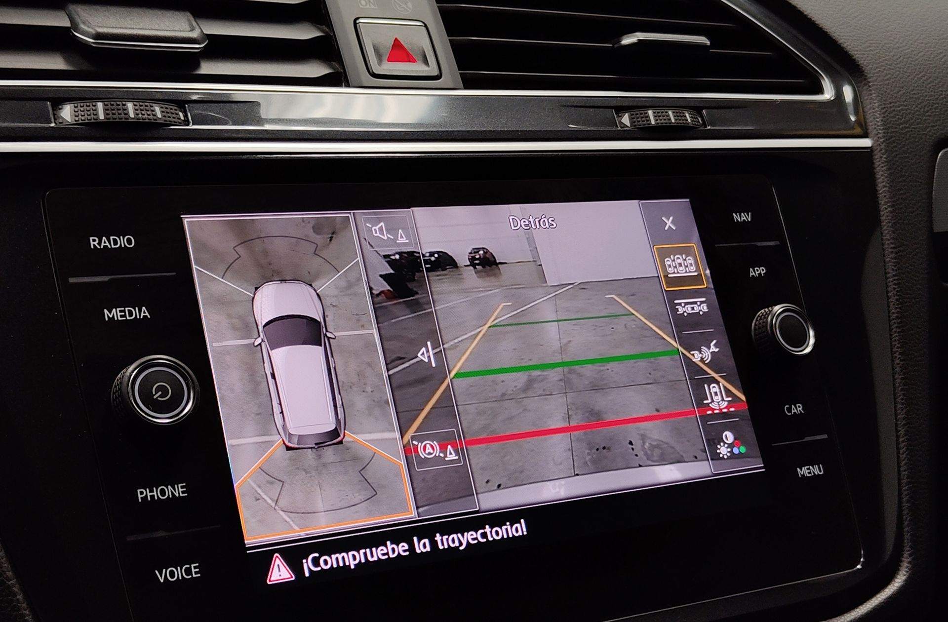 Volkswagen Tiguan Sport 2.0 TDI DSG - foto 11