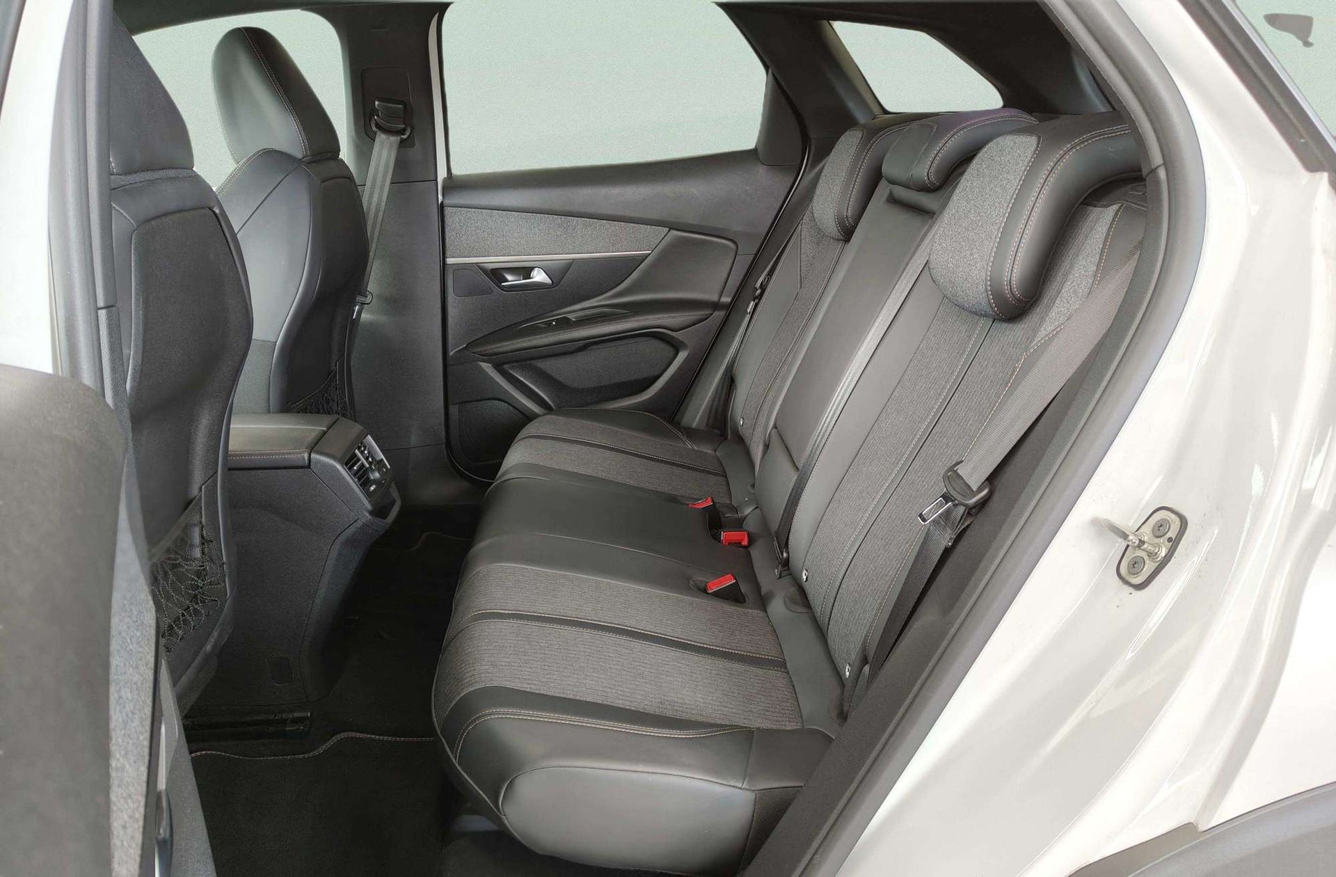 Peugeot 3008 BlueHDi 130 GT Line - foto 16