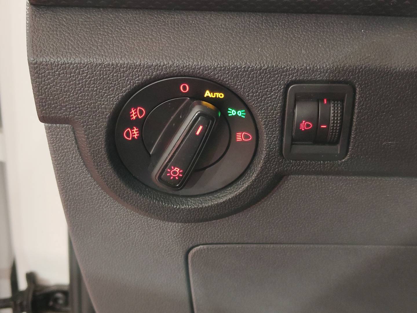 Foto Volkswagen T-Cross Volkswagen T-Cross Advance 1.0 TSI (115 CV) DSG