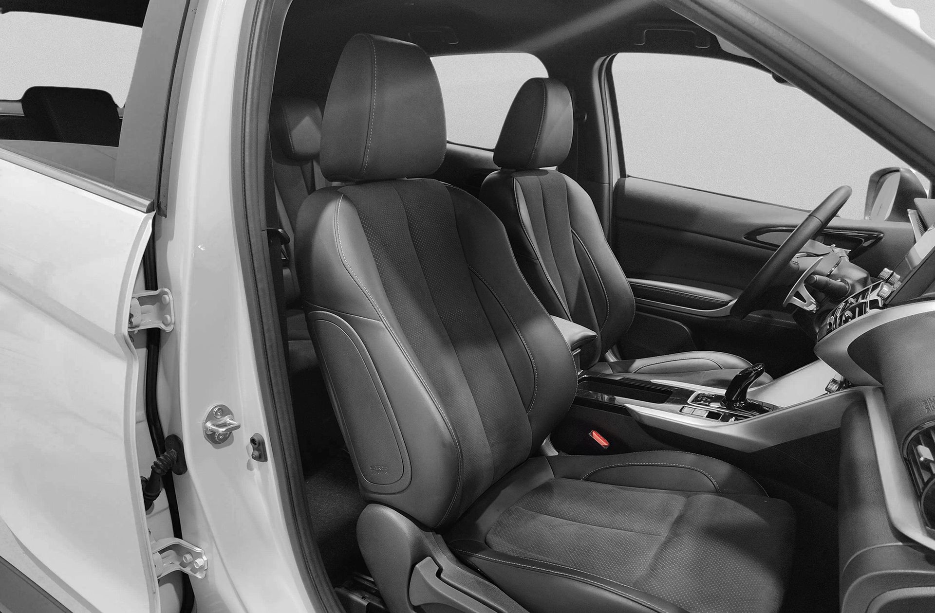 Mitsubishi Eclipse Cross 2.4 PHEV Kaiteki 4WD - foto 22