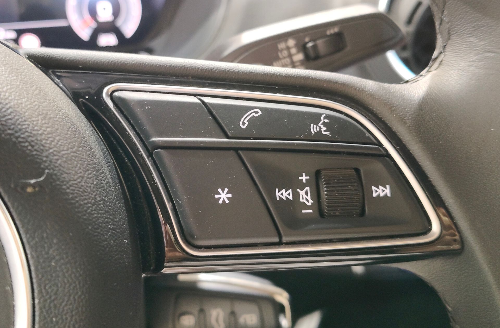 Audi Q2 Advanced 30 TFSI - foto 31